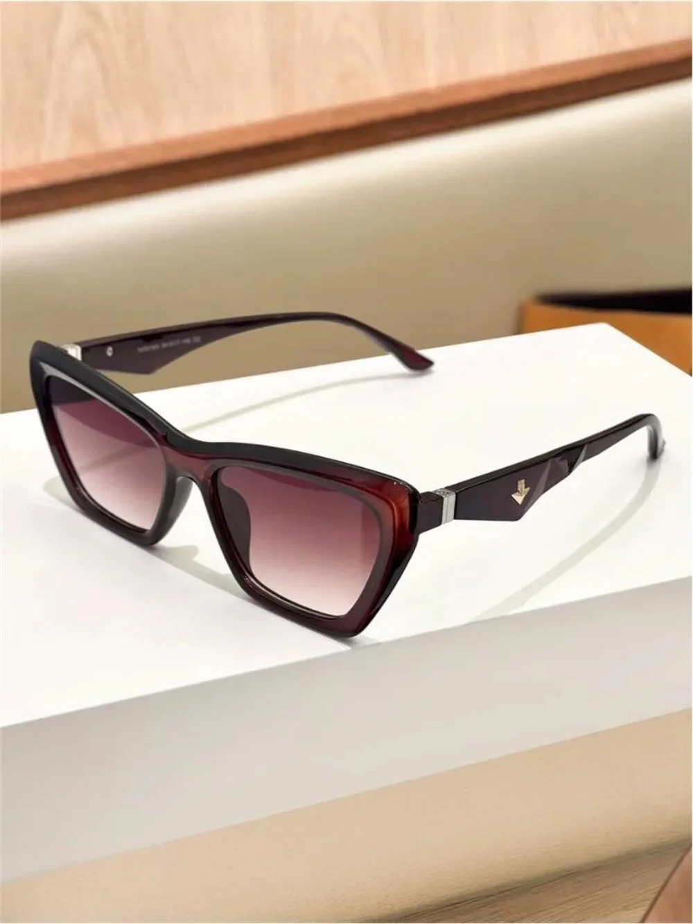 Retro Brown-tone Cat-eye  Sunglasses